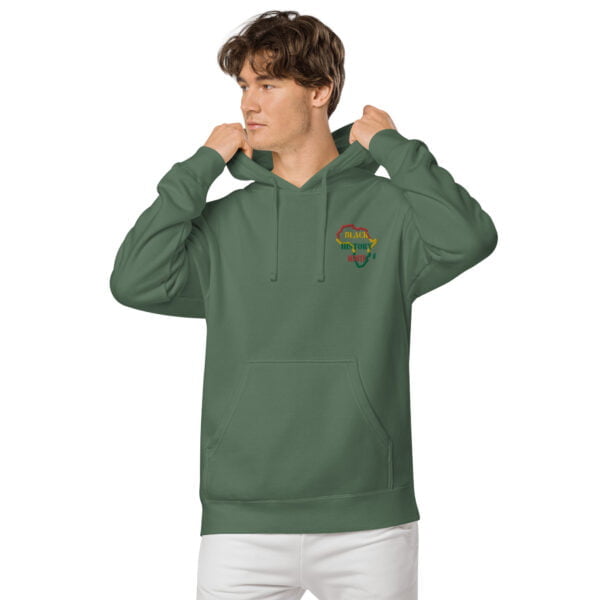 Sweat à capuche teint par pigment unisexe BLACK HISTORY MONTH – Image 13