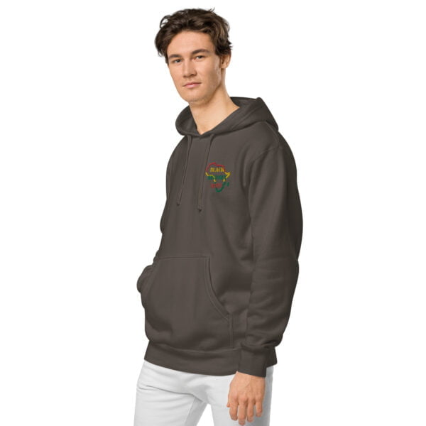 Sweat à capuche teint par pigment unisexe BLACK HISTORY MONTH – Image 4