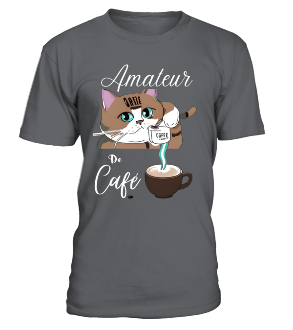 Découvrez notre t-shirt café avec le motif du chat amateur de café. Ajoutez une touche de style et d'adorabilité à votre garde-robe avec ce t-shirt unique. Parfait pour les amoureux du café et des chats, ce t-shirt est un incontournable pour tous les amateurs de caféine. Commandez le
