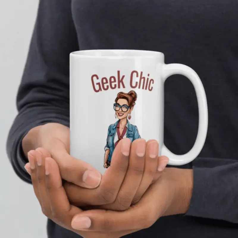 Le mug blanc brillant geek chic est l’arme secrète pour faire plaisir à tous les amateurs de culture geek