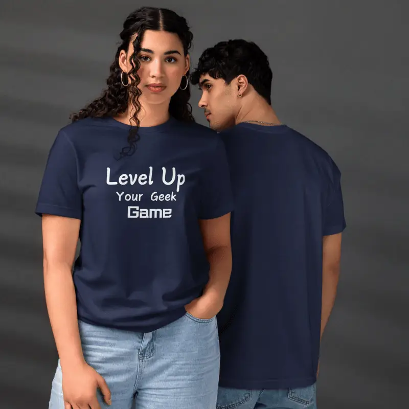 Conseils d'entretien pour votre T-shirt unisexe classique écologique Level Up Your Geek Game Lavez à l'envers pour préserver les couleurs et le design geek unique! Utilisez de l'eau froide pour économiser de l'énergie et protéger la planète, comme un vrai geek éco-responsable! Évitez le sèche-linge pour prolonger la durée de vie de votre t-shirt geek préféré. Repassez à basse température pour ne pas endommager le motif Level Up Your Game. Suggestions d'accessoires et tenues coordonnées pour un look Geek Chic ultime Associez votre t-shirt unisexe geek à un Sweat-shirt unisexe assorti pour un look geek inside complet! Complétez votre tenue avec des accessoires inspirés de la culture geek et des jeux vidéo. Optez pour un pantalon cargo pour un look geek chic décontracté et pratique. Ajoutez une veste en jean pour un style geek streetwear tendance. Que ce soit pour un cadeau personnalisé, un anniversaire geek, Noël ou simplem