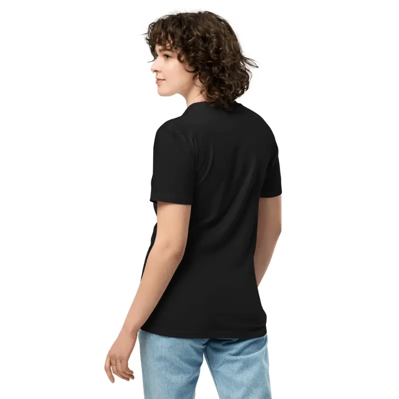 Notre T-shirt Unisexe Premium Geek Chic est la clé pour débloquer un style gamer garanti avec un confort ultime!