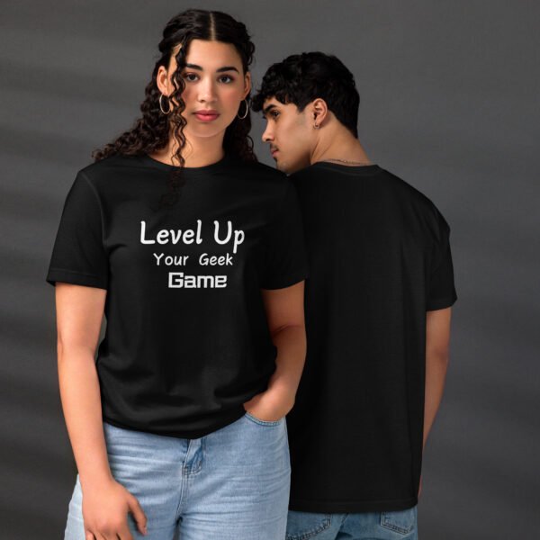 T-shirt unisexe classique écologique level up your geek game – Image 2