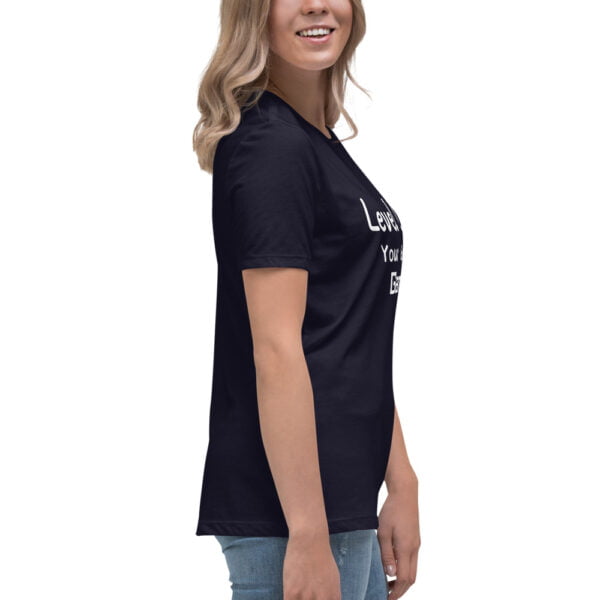 T-shirt décontracté pour femme level up your geek game. – Image 5