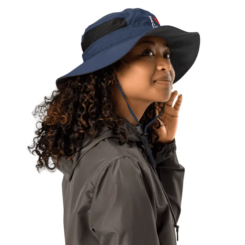 bob avec ficelle homme bleu marine I love geek avec broderie blanche
