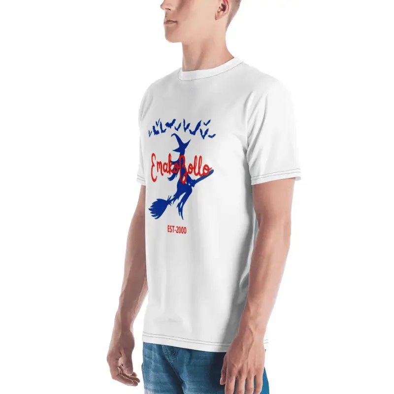 homme arborant un t-shirt blanc homme halloween EmakoBollo