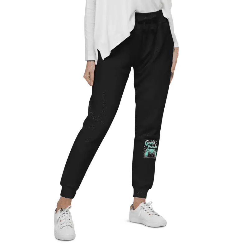 pantalon survêtement molleton arboré par une femme