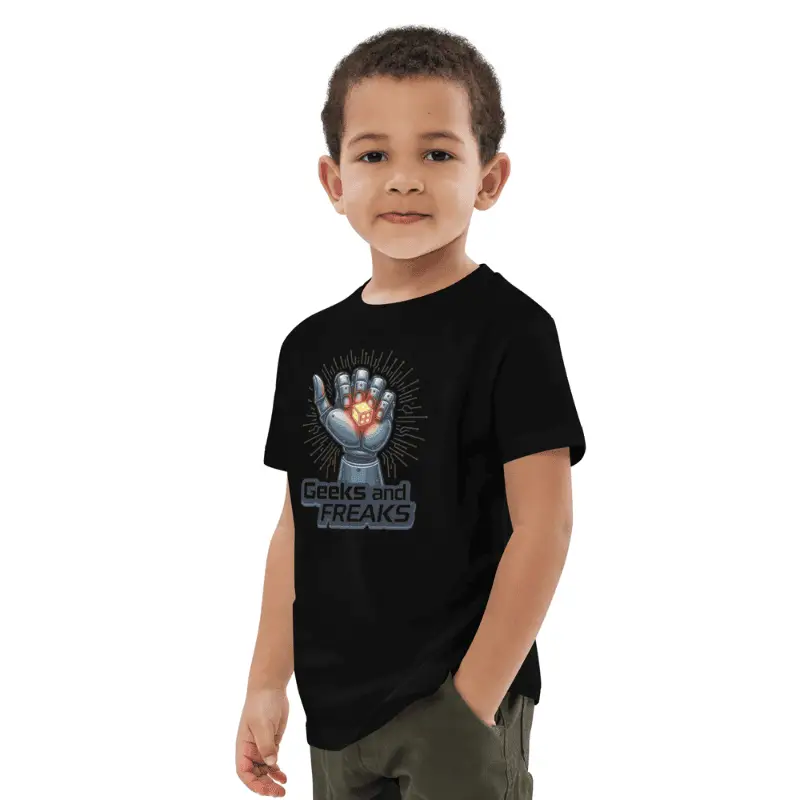t-shirt coton bio enfant geek noir arboré par un enfant de 3 ans