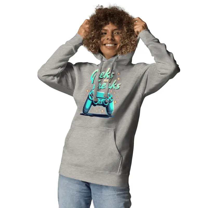 Femme âge moyen arborant un Pull à capuche geek chic garbon grey